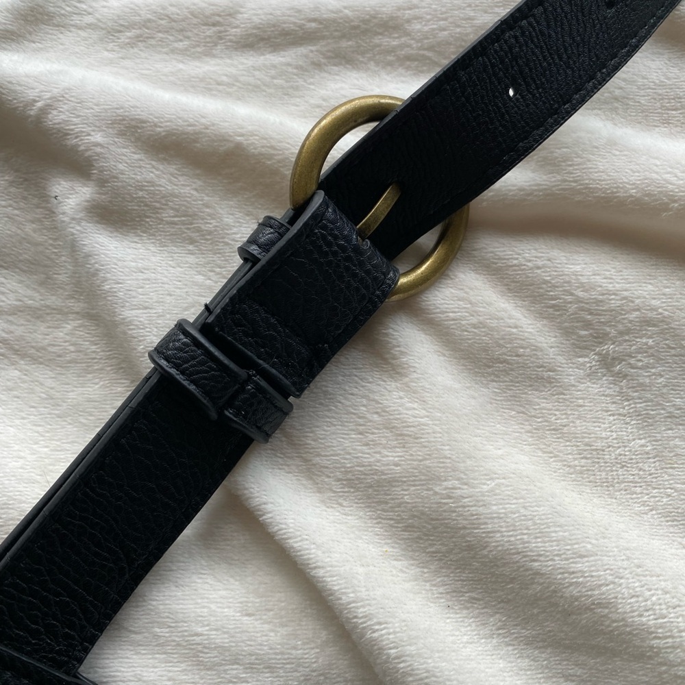 Universal Thread Black Adjustable Crossbody Bag - Picture 8 of 12